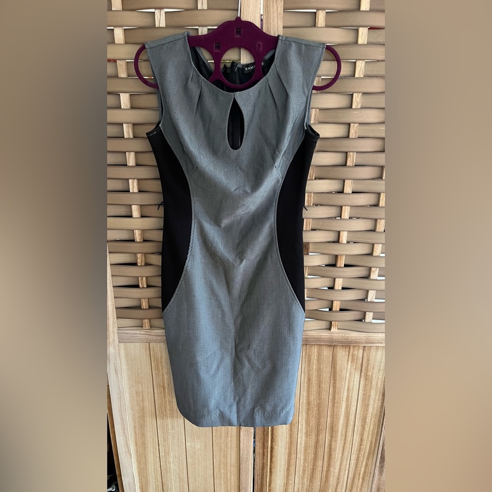 Rampage Gray Sleeveless Mock Neck Sheath Midi Dress